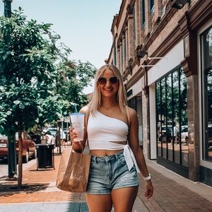 Meet your Posher, Brandie